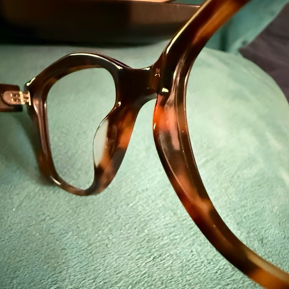 MUSE x Hilary Duff Brown Tortoise Shell Cat Eye Eyeglasses Embellished Temple - Picture 12 of 17